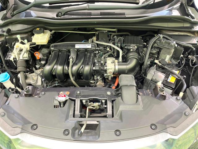 ヴェゼル ハイブリッドZ 純正8型ナビ バックカメラ 禁煙車 レザーシート ドラレコ スマートキー LEDヘッド ETC クルコン オートライト デュアルエアコン 純正17インチアルミ Bluetooth CD DVD再生(18枚目)