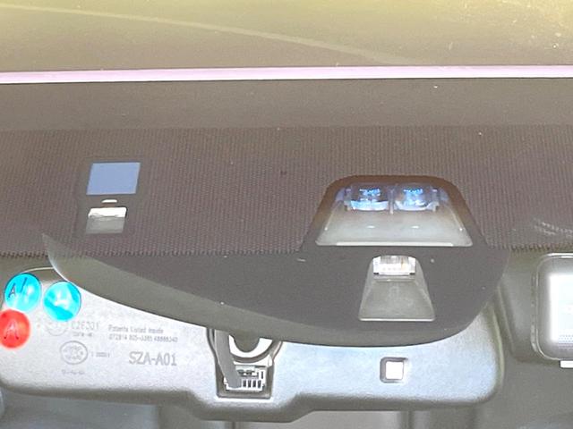 ヴェゼル ハイブリッドZ 純正8型ナビ バックカメラ 禁煙車 レザーシート ドラレコ スマートキー LEDヘッド ETC クルコン オートライト デュアルエアコン 純正17インチアルミ Bluetooth CD DVD再生(26枚目)