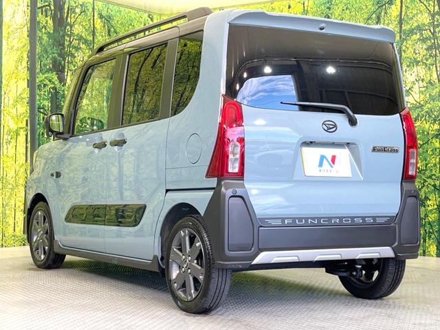 タント ファンクロスターボ　両側電動ドア　純正ＳＤナビ　全周囲カメラ　衝突被害軽減システム　レーダークルーズ　禁煙車　ドラレコ　コーナーセンサー　スマートキー　ＥＴＣ２．０　オートハイビーム　車線逸脱警報　オートライト（28枚目）