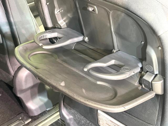 セレナ ハイウェイスター　プロパイロットエディション　両側電動ドア　純正ＳＤナビ　バックカメラ　衝突被害軽減システム　レーダークルーズ　禁煙車　コーナーセンサー　スマートキー　ＬＥＤヘッド　ビルトインＥＴＣ　車線逸脱警報　オートライト　オートエアコン（50枚目）