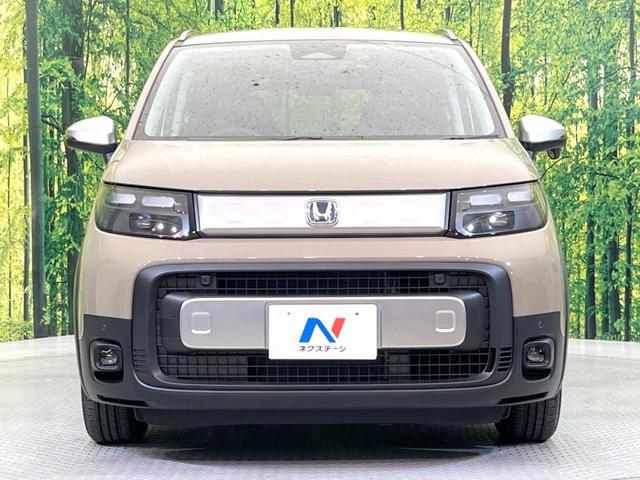 フリード e:HEVクロスター 登録済未使用車 両側電動ドア バックカメラ 衝突被害軽減システム レーダークルーズ ハーフレザーシート コーナーセンサー スマートキー LEDヘッド ルーフレール 車線逸脱警報 オートライト(15枚目)