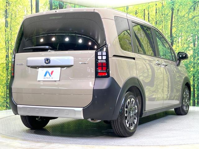 フリード e:HEVクロスター 登録済未使用車 両側電動ドア バックカメラ 衝突被害軽減システム レーダークルーズ ハーフレザーシート コーナーセンサー スマートキー LEDヘッド ルーフレール 車線逸脱警報 オートライト(18枚目)