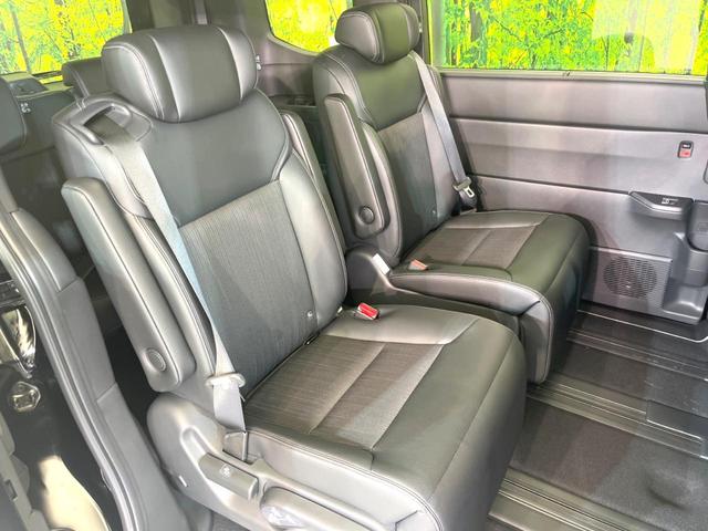 ステップワゴン e:HEVスパーダ 登録済未使用車 両側電動ドア 純正SDナビ 衝突被害軽減システム レーダークルーズ バックカメラ 電動リアゲート ハーフレザーシート コーナーセンサー LEDヘッド 車線逸脱警報 スマートキー(9枚目)