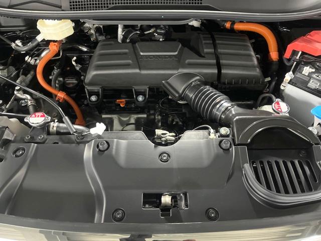 ステップワゴン e:HEVスパーダ 登録済未使用車 両側電動ドア 純正SDナビ 衝突被害軽減システム レーダークルーズ バックカメラ 電動リアゲート ハーフレザーシート コーナーセンサー LEDヘッド 車線逸脱警報 スマートキー(19枚目)