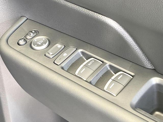 ステップワゴン e:HEVスパーダ 登録済未使用車 両側電動ドア 純正SDナビ 衝突被害軽減システム レーダークルーズ バックカメラ 電動リアゲート ハーフレザーシート コーナーセンサー LEDヘッド 車線逸脱警報 スマートキー(39枚目)