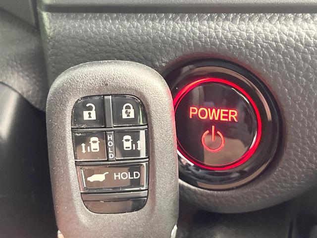 ステップワゴン e:HEVスパーダ 登録済未使用車 両側電動ドア 純正SDナビ 衝突被害軽減システム レーダークルーズ バックカメラ 電動リアゲート ハーフレザーシート コーナーセンサー LEDヘッド 車線逸脱警報 スマートキー(60枚目)