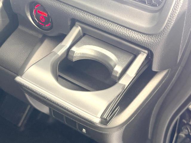 ステップワゴン e:HEVスパーダ 登録済未使用車 両側電動ドア 純正SDナビ 衝突被害軽減システム レーダークルーズ バックカメラ 電動リアゲート ハーフレザーシート コーナーセンサー LEDヘッド 車線逸脱警報 スマートキー(62枚目)