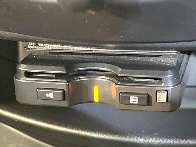 ノート Ｘ　ＳＤナビ　バックカメラ　衝突被害軽減システム　禁煙車　ドラレコ　コーナーセンサー　スマートキー　ＥＴＣ　車線逸脱警報　オートライト　ＣＤ　地デジ（7枚目）