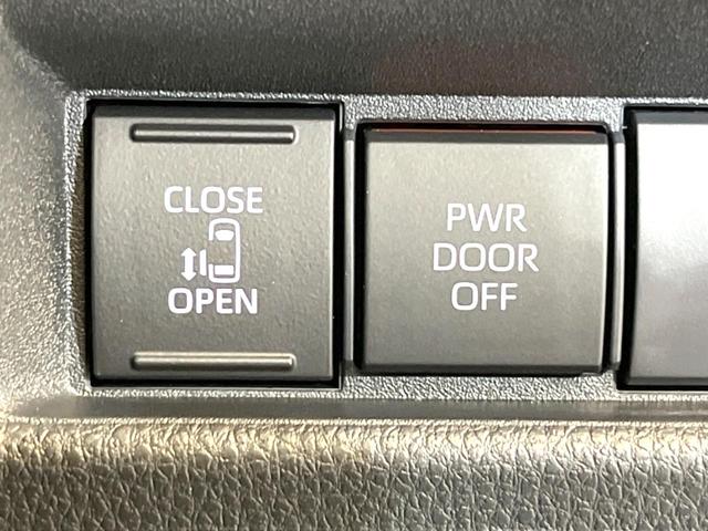 シエンタ ハイブリッドＸ　登録済未使用車　電動スライドドア　衝突被害軽減システム　レーダークルーズ　コーナーセンサー　スマートキー　ＬＥＤヘッド　オートハイビーム　オートライト　オートエアコン（3枚目）