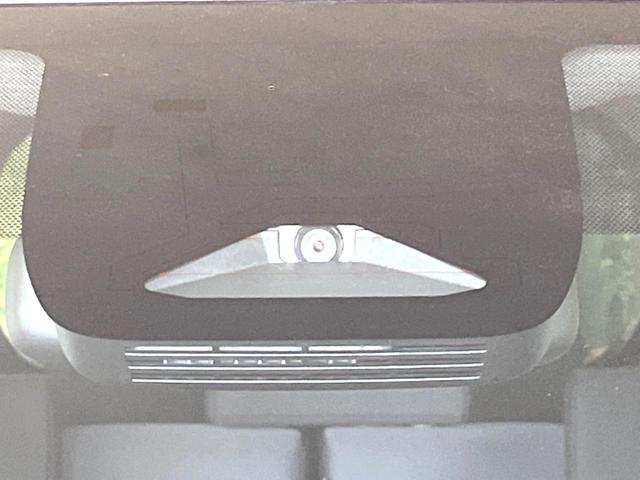 シエンタ ハイブリッドＸ　登録済未使用車　電動スライドドア　衝突被害軽減システム　レーダークルーズ　コーナーセンサー　スマートキー　ＬＥＤヘッド　オートハイビーム　オートライト　オートエアコン（4枚目）