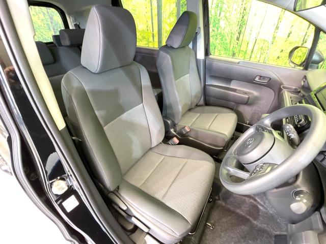 シエンタ ハイブリッドＸ　登録済未使用車　電動スライドドア　衝突被害軽減システム　レーダークルーズ　コーナーセンサー　スマートキー　ＬＥＤヘッド　オートハイビーム　オートライト　オートエアコン（8枚目）