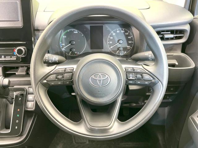 シエンタ ハイブリッドＸ　登録済未使用車　電動スライドドア　衝突被害軽減システム　レーダークルーズ　コーナーセンサー　スマートキー　ＬＥＤヘッド　オートハイビーム　オートライト　オートエアコン（11枚目）