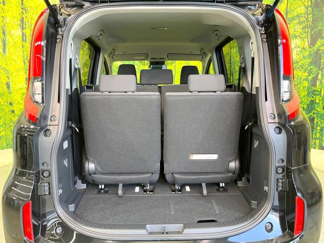 シエンタ ハイブリッドＸ　登録済未使用車　電動スライドドア　衝突被害軽減システム　レーダークルーズ　コーナーセンサー　スマートキー　ＬＥＤヘッド　オートハイビーム　オートライト　オートエアコン（32枚目）