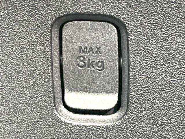 シエンタ ハイブリッドＸ　登録済未使用車　電動スライドドア　衝突被害軽減システム　レーダークルーズ　コーナーセンサー　スマートキー　ＬＥＤヘッド　オートハイビーム　オートライト　オートエアコン（37枚目）