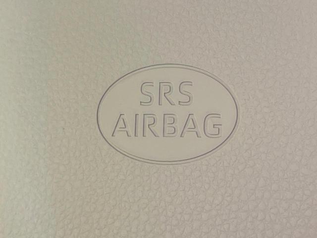 シエンタ ハイブリッドＸ　登録済未使用車　電動スライドドア　衝突被害軽減システム　レーダークルーズ　コーナーセンサー　スマートキー　ＬＥＤヘッド　オートハイビーム　オートライト　オートエアコン（39枚目）