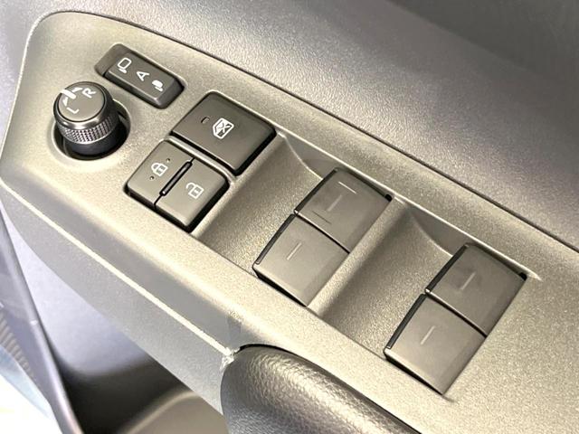 シエンタ ハイブリッドＸ　登録済未使用車　電動スライドドア　衝突被害軽減システム　レーダークルーズ　コーナーセンサー　スマートキー　ＬＥＤヘッド　オートハイビーム　オートライト　オートエアコン（41枚目）