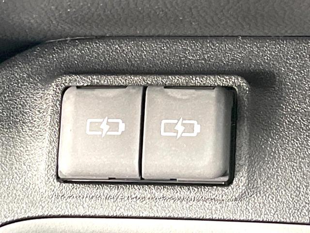 シエンタ ハイブリッドＸ　登録済未使用車　電動スライドドア　衝突被害軽減システム　レーダークルーズ　コーナーセンサー　スマートキー　ＬＥＤヘッド　オートハイビーム　オートライト　オートエアコン（50枚目）