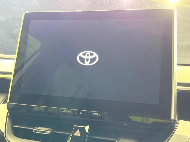 カローラクロス ハイブリッド Z パノラマルーフ 全周囲カメラ 10型ナビ付DA 衝突軽減 禁煙車 電動リアゲート ドラレコ コーナーセンサー LEDヘッド オートハイビーム オートライト デュアルエアコン Bluetooth(4枚目)