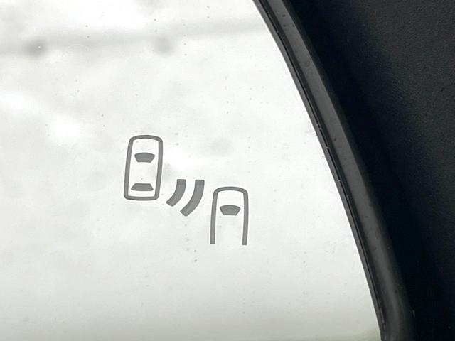 カローラクロス ハイブリッド Z パノラマルーフ 全周囲カメラ 10型ナビ付DA 衝突軽減 禁煙車 電動リアゲート ドラレコ コーナーセンサー LEDヘッド オートハイビーム オートライト デュアルエアコン Bluetooth(6枚目)