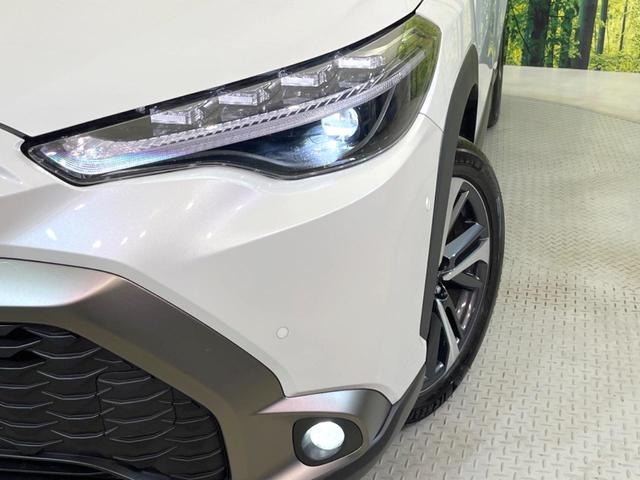 カローラクロス ハイブリッド Z パノラマルーフ 全周囲カメラ 10型ナビ付DA 衝突軽減 禁煙車 電動リアゲート ドラレコ コーナーセンサー LEDヘッド オートハイビーム オートライト デュアルエアコン Bluetooth(12枚目)