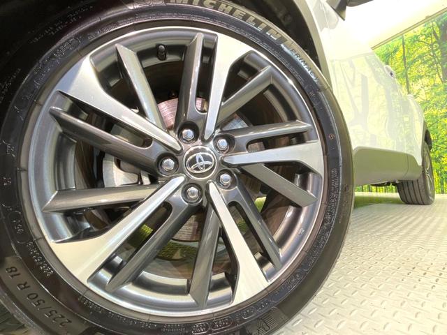 カローラクロス ハイブリッド Z パノラマルーフ 全周囲カメラ 10型ナビ付DA 衝突軽減 禁煙車 電動リアゲート ドラレコ コーナーセンサー LEDヘッド オートハイビーム オートライト デュアルエアコン Bluetooth(13枚目)