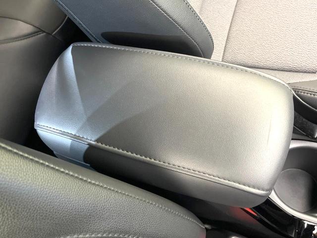 カローラクロス ハイブリッド Z パノラマルーフ 全周囲カメラ 10型ナビ付DA 衝突軽減 禁煙車 電動リアゲート ドラレコ コーナーセンサー LEDヘッド オートハイビーム オートライト デュアルエアコン Bluetooth(61枚目)