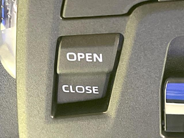 カローラクロス ハイブリッド Z パノラマルーフ 全周囲カメラ 10型ナビ付DA 衝突軽減 禁煙車 電動リアゲート ドラレコ コーナーセンサー LEDヘッド オートハイビーム オートライト デュアルエアコン Bluetooth(65枚目)