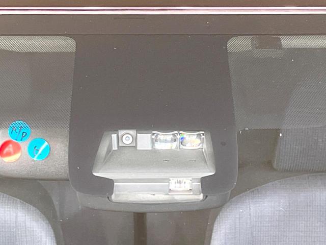 シエンタ ハイブリッドG 両側電動スライド 純正SDナビ 衝突被害軽減システム 禁煙車 スマートキー バックカメラ ビルトインETC オートライト オートハイビーム オートエアコン CD DVD再生 フルセグ(6枚目)