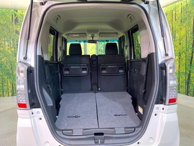 N-BOX G・Lパッケージ SDナビ バックカメラ 電動スライドドア 禁煙車 スマートキー HIDヘッド ETC オートライト オートエアコン CD 地デジ ロールサンシェード 後席テーブル(10枚目)