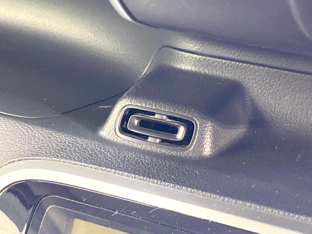 N-BOX G・Lパッケージ SDナビ バックカメラ 電動スライドドア 禁煙車 スマートキー HIDヘッド ETC オートライト オートエアコン CD 地デジ ロールサンシェード 後席テーブル(54枚目)