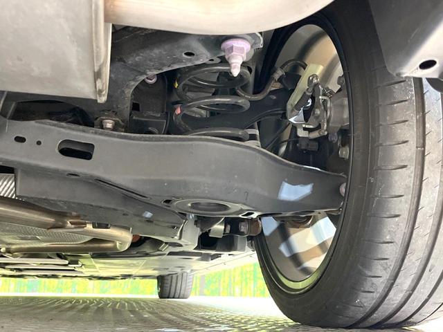 プリウス Ｓツーリングセレクション　ＴＲＤフルエアロ　ＴＲＤ１８インチＡＷ　純正８型ナビ付ＤＡ　全周囲カメラ　衝突被害軽減システム　レーダークルーズ　禁煙車　ドラレコ　コーナーセンサー　スマートキー　ＬＥＤヘッド　ビルトインＥＴＣ（23枚目）