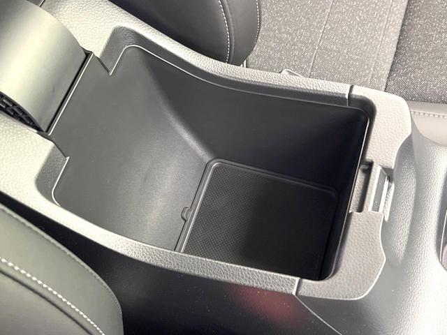 ヴェゼル ｅ：ＨＥＶ　Ｚ　登録済未使用車　純正９インチナビ　全周囲カメラ　ＥＴＣ２．０　ホンダセンシング　レーダークルーズ　パワーバックドア　Ｂｌｕｅｔｏｏｔｈ　ブラインドスポットモニター　前席シートヒーター（45枚目）