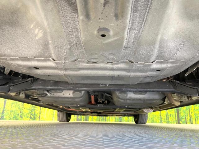 フィット ｅ：ＨＥＶホーム　２０周年特別仕様車　カーサ　衝突被害軽減システム　レーダークルーズ　ＬＥＤヘッド　ＥＴＣ２．０　純正１６インチアルミ　オートハイビーム　車線逸脱警報　コーナーセンサー　スマートキー　バックカメラ　オートライト　オートエアコン（20枚目）