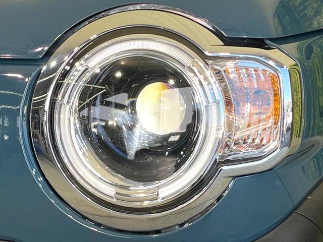 【ＬＥＤヘッドライト】悪天候や夜間走行時も良好な視界を確保し安心して運転できる高輝度ＬＥＤヘッドライトを装備！点灯速度が早く、消費電力も抑えられています。