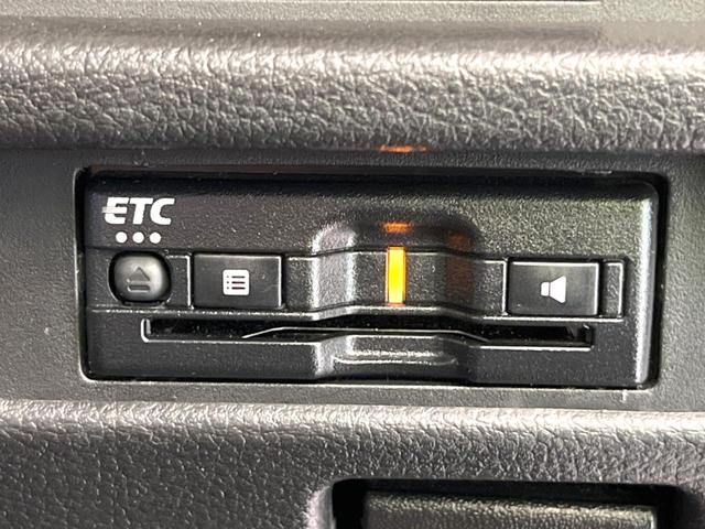 【ＥＴＣ】高速道路の料金所をストレスなく通過！話題のスポットやサービスエリアに多い「スマートＩＣ」利用時は必須のアイテムです。当店でセットアップを実施、ご納車当日からすぐにご利用いただけます！