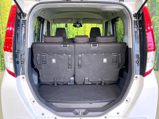 普段のお買い物や通勤、送迎等に十分な荷室スペースを確保しております。セカンドシートを倒すと、大きな荷物の積載も可能です♪