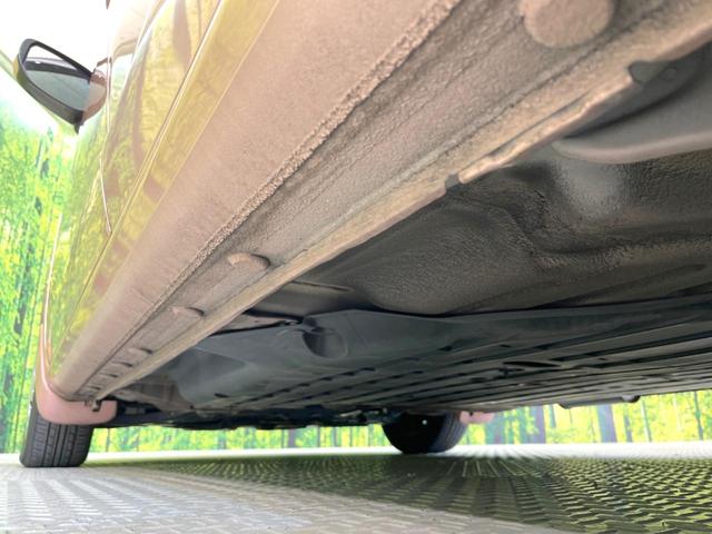 フィット シーズ　ファインスタイル　純正ナビ　バックカメラ　禁煙車　スマートキー　ＨＩＤヘッド　ビルトインＥＴＣ　オートライト　オートエアコン　Ｂｌｕｅｔｏｏｔｈ　ＣＤ　ＤＶＤ再生　フルセグＴＶ　純正革巻きステアリング（22枚目）