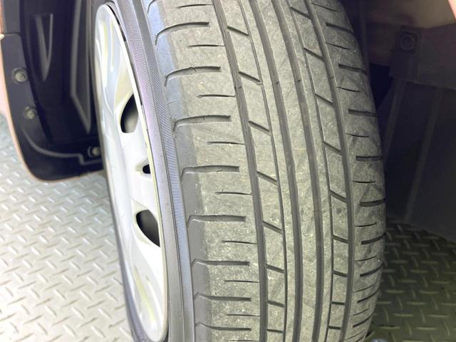 フィット シーズ　ファインスタイル　純正ナビ　バックカメラ　禁煙車　スマートキー　ＨＩＤヘッド　ビルトインＥＴＣ　オートライト　オートエアコン　Ｂｌｕｅｔｏｏｔｈ　ＣＤ　ＤＶＤ再生　フルセグＴＶ　純正革巻きステアリング（31枚目）