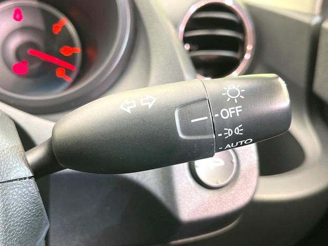 フィット シーズ　ファインスタイル　純正ナビ　バックカメラ　禁煙車　スマートキー　ＨＩＤヘッド　ビルトインＥＴＣ　オートライト　オートエアコン　Ｂｌｕｅｔｏｏｔｈ　ＣＤ　ＤＶＤ再生　フルセグＴＶ　純正革巻きステアリング（50枚目）