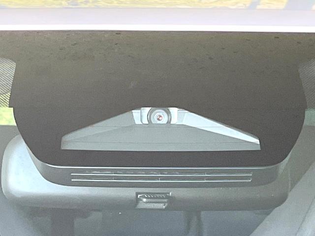 ヤリスクロス Ｘ　８型ディスプレイオーディオ　バックカメラ　衝突被害軽減システム　レーダークルーズ　禁煙車　コーナーセンサー　スマートキー　ビルトインＥＴＣ　オートハイビーム　Ｂｌｕｅｔｏｏｔｈ　フルセグ（38枚目）