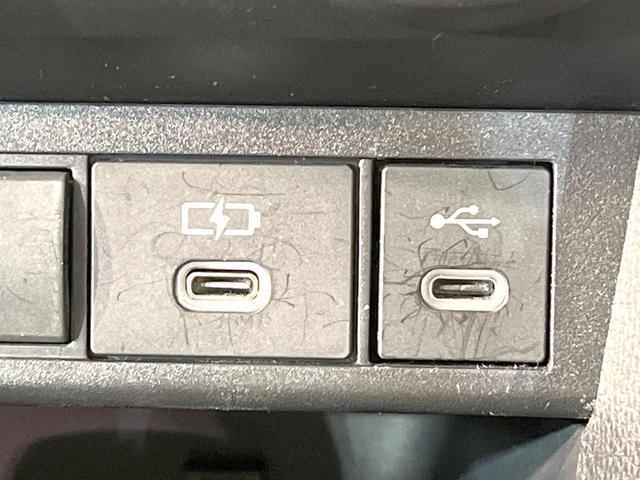 ヤリスクロス Ｘ　８型ディスプレイオーディオ　バックカメラ　衝突被害軽減システム　レーダークルーズ　禁煙車　コーナーセンサー　スマートキー　ビルトインＥＴＣ　オートハイビーム　Ｂｌｕｅｔｏｏｔｈ　フルセグ（43枚目）