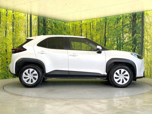 ヤリスクロス Ｘ　８型ディスプレイオーディオ　バックカメラ　衝突被害軽減システム　レーダークルーズ　禁煙車　コーナーセンサー　スマートキー　ビルトインＥＴＣ　オートハイビーム　Ｂｌｕｅｔｏｏｔｈ　フルセグ（51枚目）