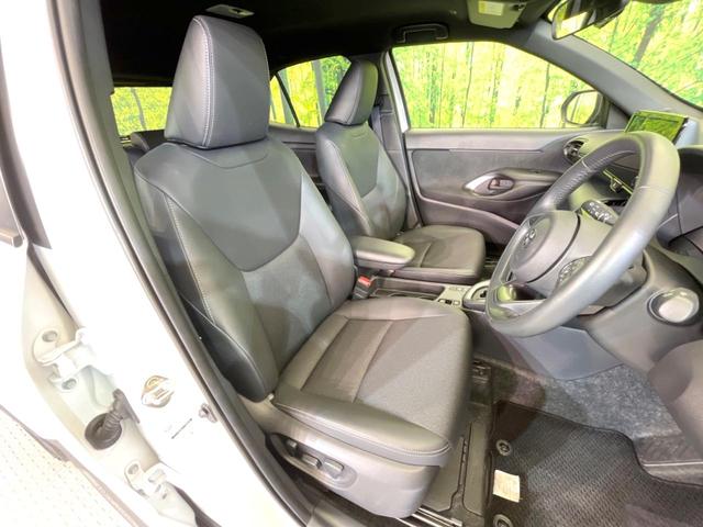 ヤリスクロス Ｚ　８型ディスプレイオーディオ　全周囲カメラ　衝突被害軽減システム　レーダークルーズ　禁煙車　ハーフレザーシート　パワーシート　ドラレコ　コーナーセンサー　スマートキー　ＬＥＤヘッド　ビルトインＥＴＣ（8枚目）