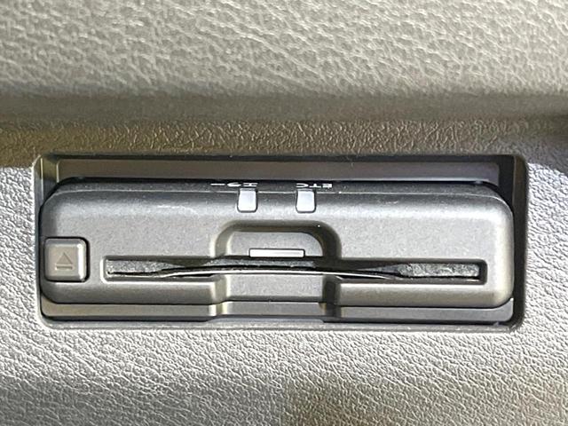 キックス Ｘ　９型純正ナビ　全周囲カメラ　衝突被害軽減システム　プロパイロット　禁煙車　ハーフレザーシート　ドラレコ　コーナーセンサー　ＬＥＤヘッド　ビルトインＥＴＣ　純正１７インチアルミ　オートハイビーム（5枚目）