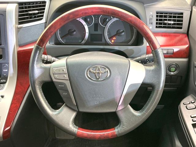 アルファード ２４０Ｓ　フルセグナビ　両側電動ドア　後席モニター　バックカメラ　衝突被害軽減システム　禁煙車　スマートキー　ＨＩＤヘッド　ビルトインＥＴＣ　純正１８インチアルミ　オートライト　デュアルエアコン（12枚目）