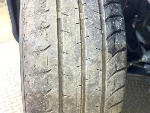 アクア Ｓスタイルブラック　バックカメラ　衝突被害軽減システム　禁煙車　ドラレコ　コーナーセンサー　スマートキー　ビルトインＥＴＣ　オートハイビーム　車線逸脱警報　オートライト　オートエアコン　Ｂｌｕｅｔｏｏｔｈ　ＣＤ（25枚目）