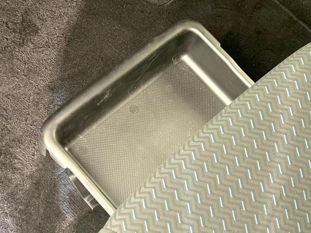 ルーミー カスタムＧ－Ｔ　ターボ　純正９型ナビ　バックカメラ　両側電動スライド　スマートアシスト　レーダークルーズ　シートヒーター　コーナーセンサー　スマートキー　ＬＥＤヘッド　ＥＴＣ　オートマチックハイビーム（39枚目）