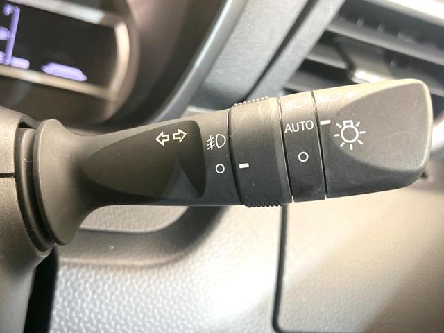 ルーミー カスタムＧ－Ｔ　ターボ　純正９型ナビ　バックカメラ　両側電動スライド　スマートアシスト　レーダークルーズ　シートヒーター　コーナーセンサー　スマートキー　ＬＥＤヘッド　ＥＴＣ　オートマチックハイビーム（49枚目）