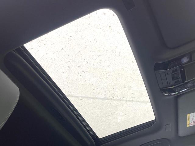ランドクルーザー２５０ ＶＸ　４ＷＤ　７人乗り　サンルーフ　全周囲カメラ　衝突被害軽減システム　レーダークルーズ　禁煙車　電動リアゲート　レザーシート　前席シートエアコン　パワーシート　コーナーセンサー　スマートキー（3枚目）