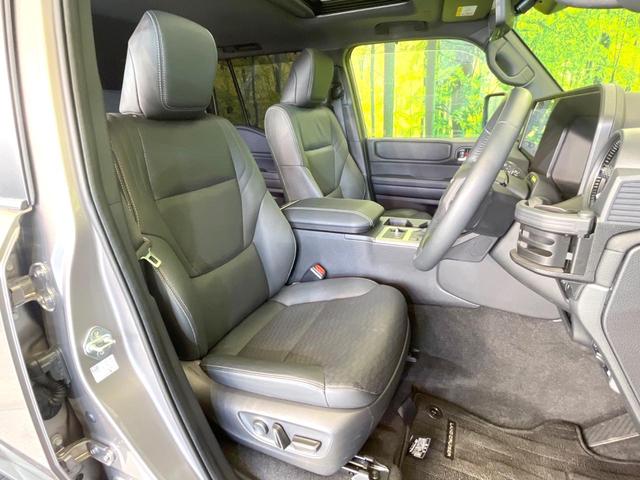 ランドクルーザー２５０ ＶＸ　４ＷＤ　７人乗り　サンルーフ　全周囲カメラ　衝突被害軽減システム　レーダークルーズ　禁煙車　電動リアゲート　レザーシート　前席シートエアコン　パワーシート　コーナーセンサー　スマートキー（7枚目）